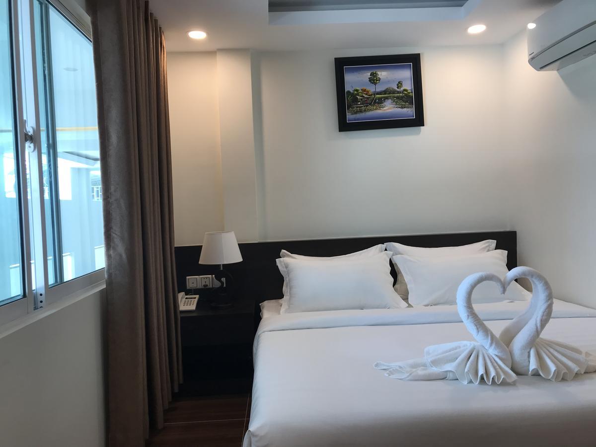 Apple Hotel Two - Near Phnom Penh Airport Exterior foto