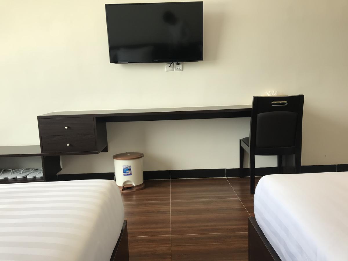 Apple Hotel Two - Near Phnom Penh Airport Exterior foto