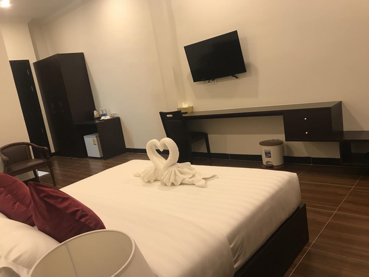 Apple Hotel Two - Near Phnom Penh Airport Exterior foto